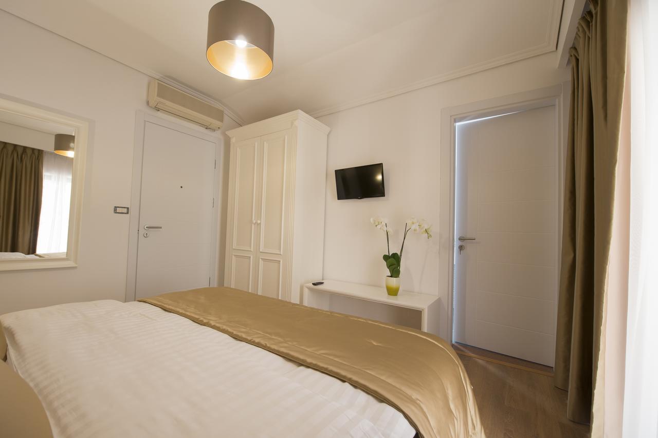 Hotel De Charme (Adults Only) Tirana Exteriör bild