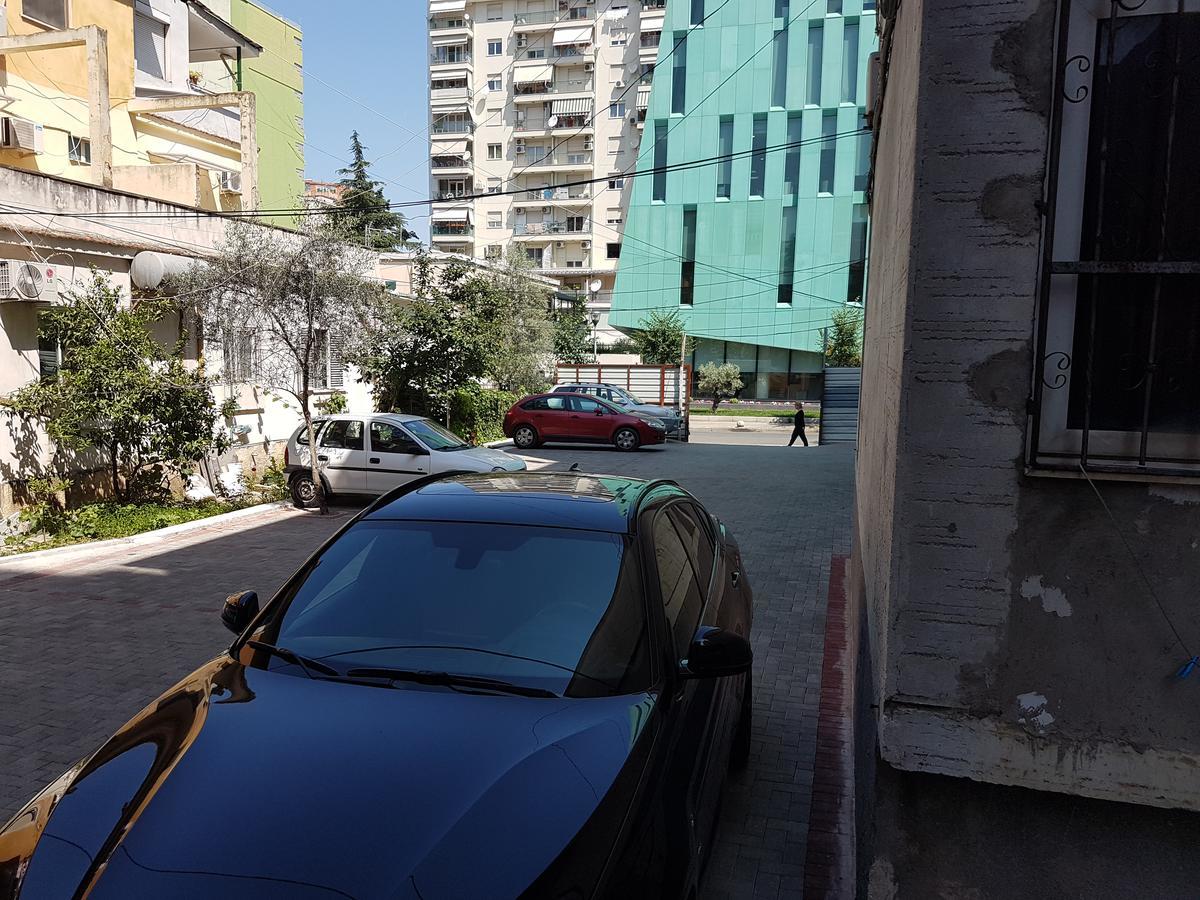 Hotel De Charme (Adults Only) Tirana Exteriör bild